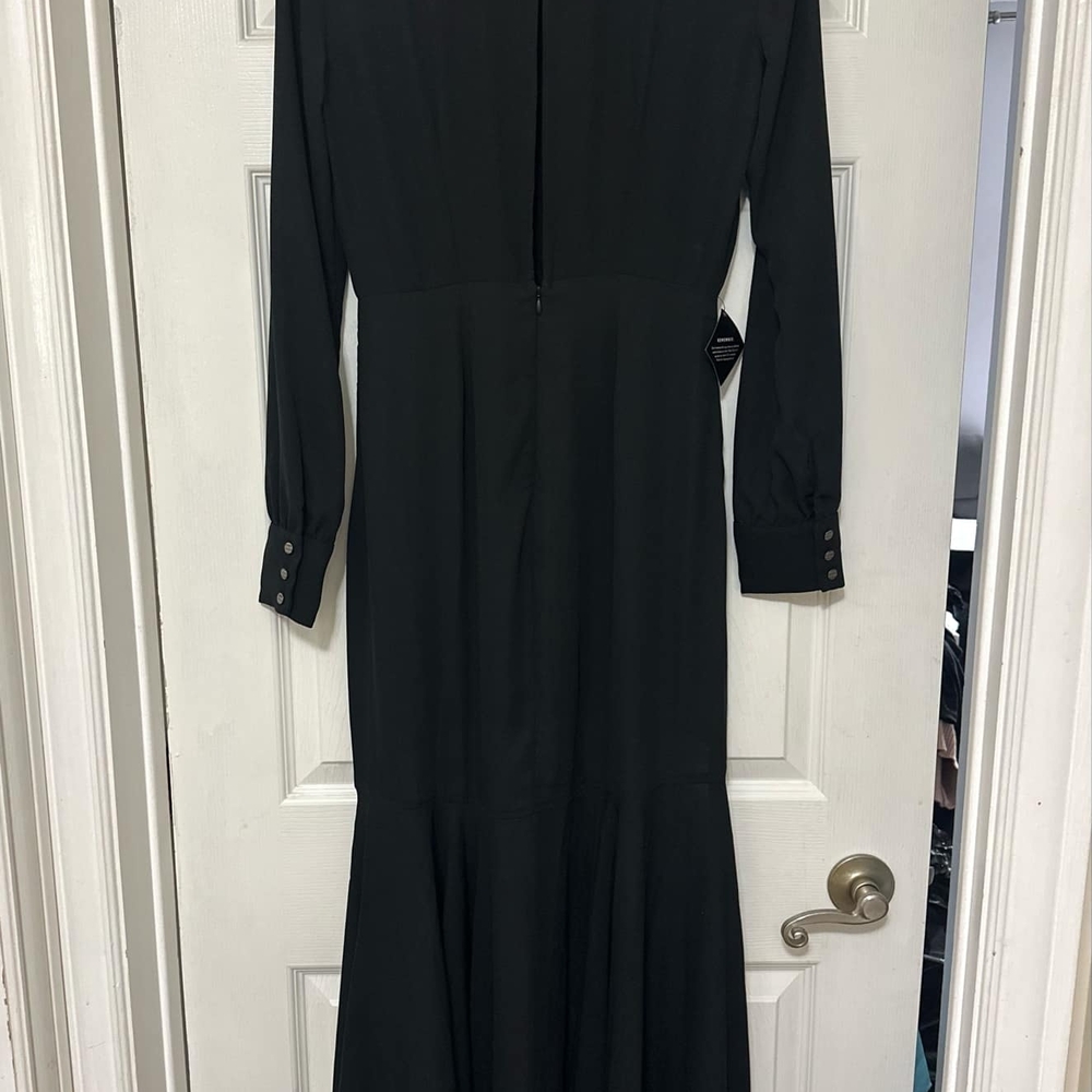 Chic Long Sleeve Black Dress